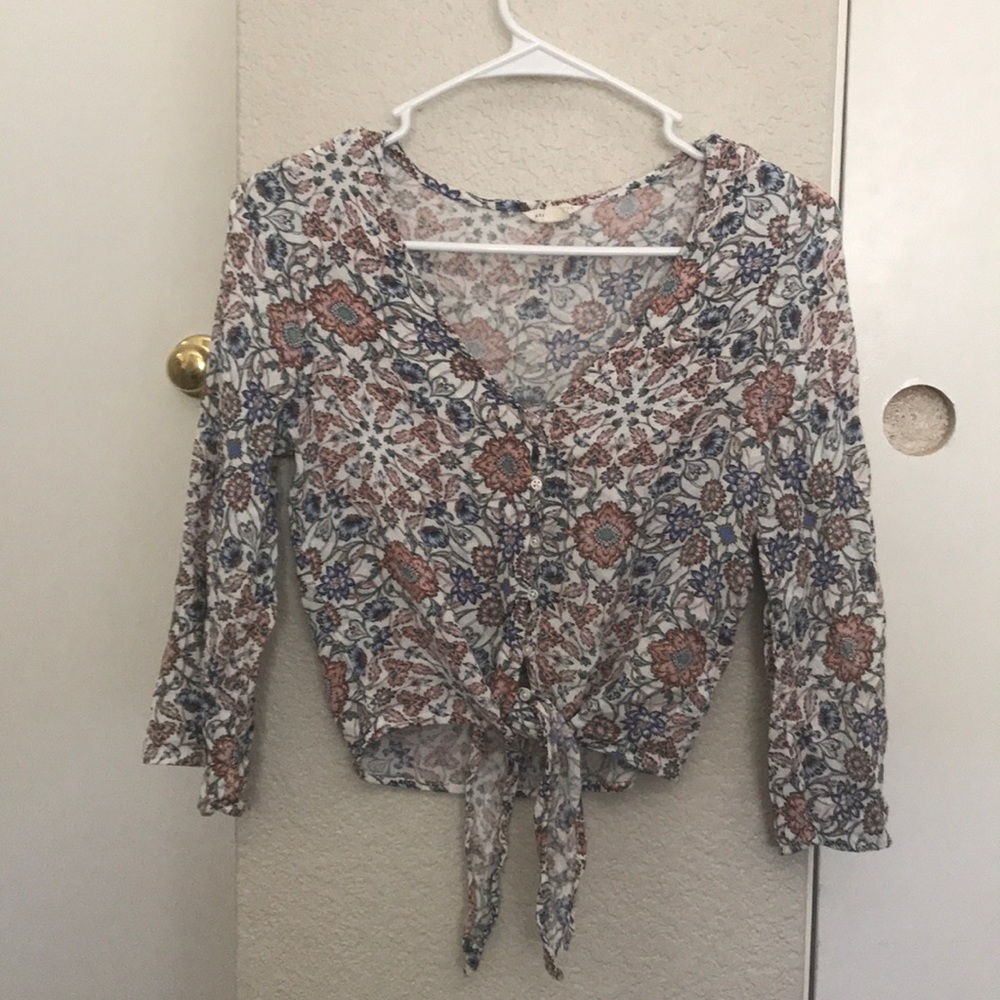 Cute floral top
